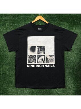 Nine Inch Nails Black and White Collage T-Shirt Size Extra Large